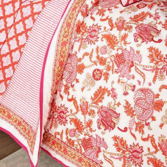 Roller Rabbit Amanda Duvet Cover - Picture 2 of 4